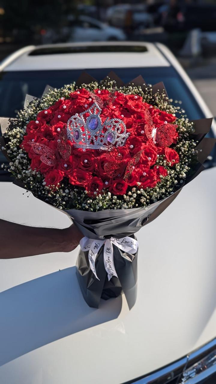 Roses and Babe Breath Bouquet